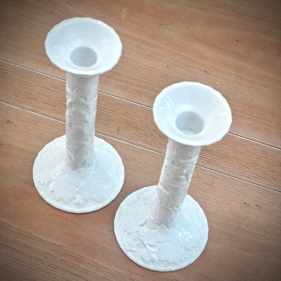 Pair of White Embossed Ceramic Candle Sticks - Picture 2 of 5